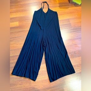 Ava Sky Fighting Eel Black Jumper size large fits like medium